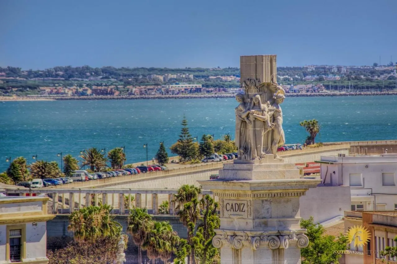 Hotel Argantonio Cadiz 2*,